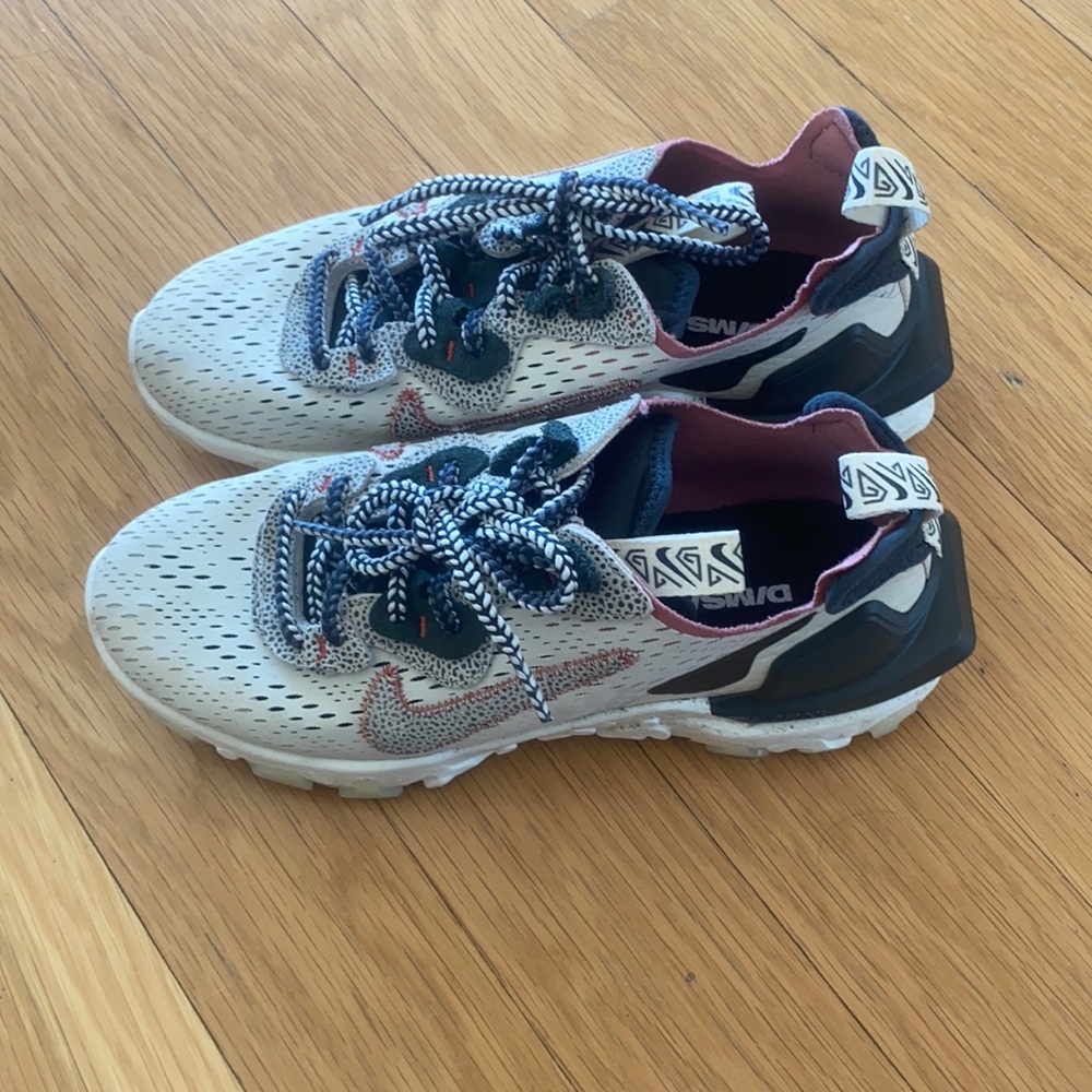 Custom Nike Sneakers!